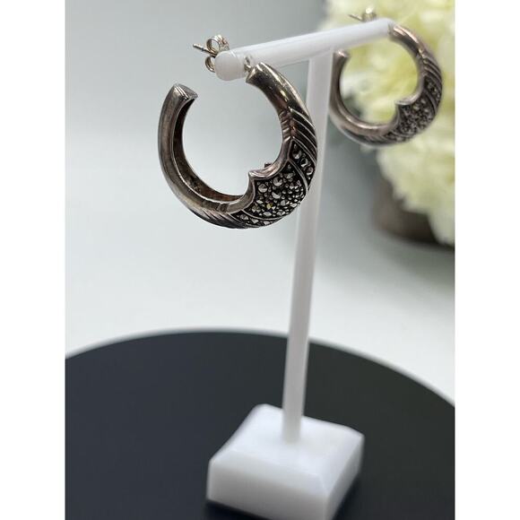 Signed 925 TH SU Vintage Marcasite Bali Inspired Sterling Silver Hoop Earrings - Picture 5 of 11